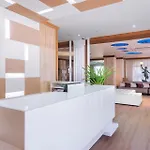 Monica Hotel 4*