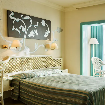 Monica Hotel Cambrils