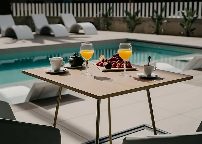 Monica 4* كامبريلس
