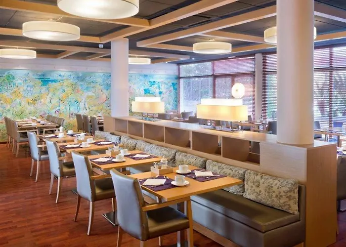 Monica Hotel 4*