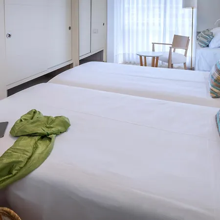 Monica Hotel Cambrils